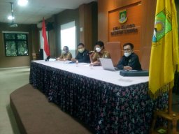 Identifikasi &amp; Pendidikan